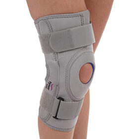 Tynor Knee Support Hinged (Neoprene) is a versatile knee support which offers the advantage of controlled compression around the knee and the rigid side support of a splint. It allows normal flexion and free movement of the knee joint.